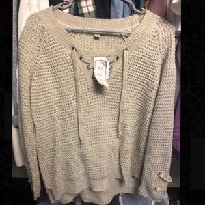 New with tags beige long sleeve sweater